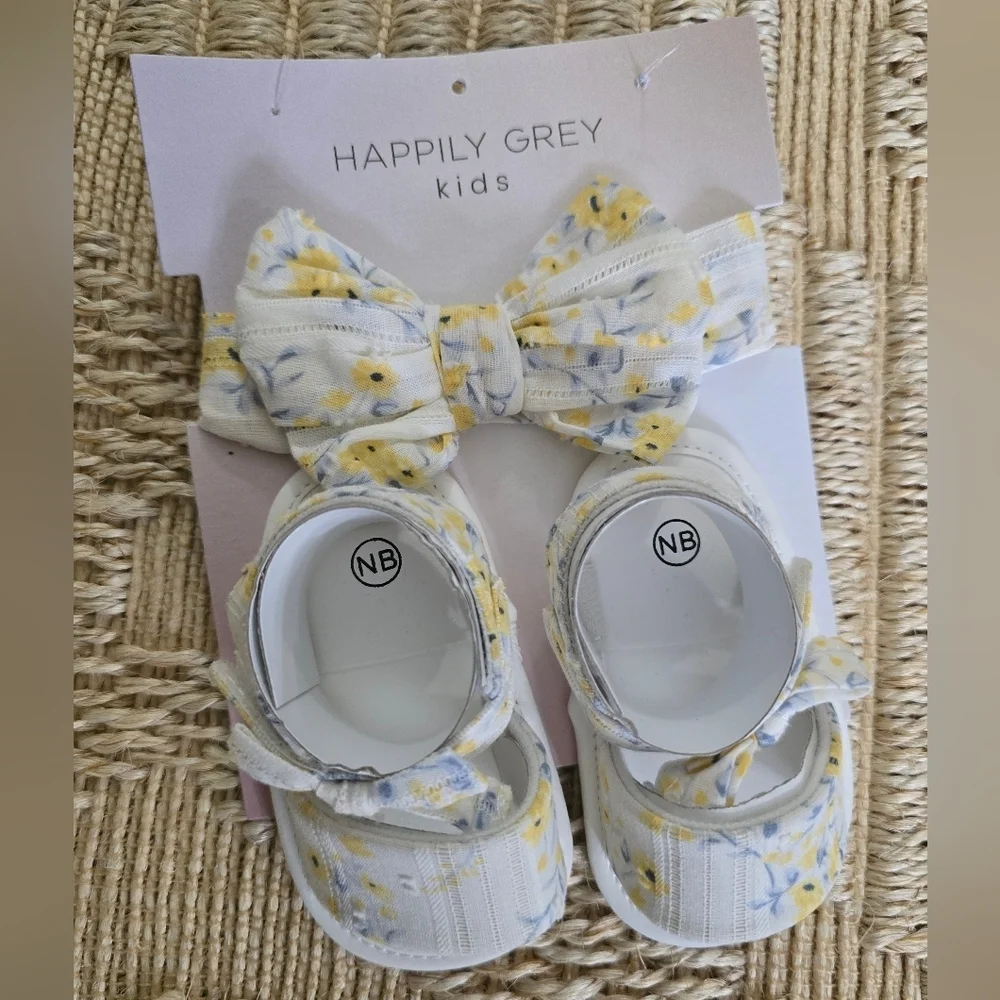 Charming Yellow Floral Baby Sandals